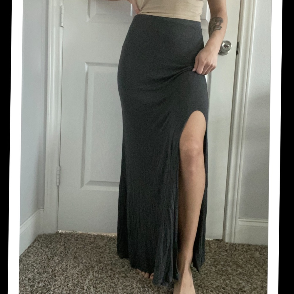 Side slit skirt